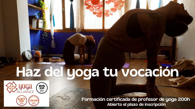 Alumnas de la formacion de profesores de yoga de Espacio Bitali en Algeciras